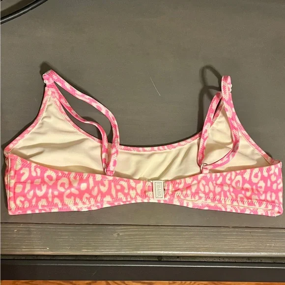 BUY OR TRADE! Triangl Pink and White Leopard Swimwear Top only - Picture 2 of 8